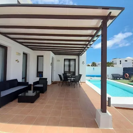 Paquita Villa Playa Blanca